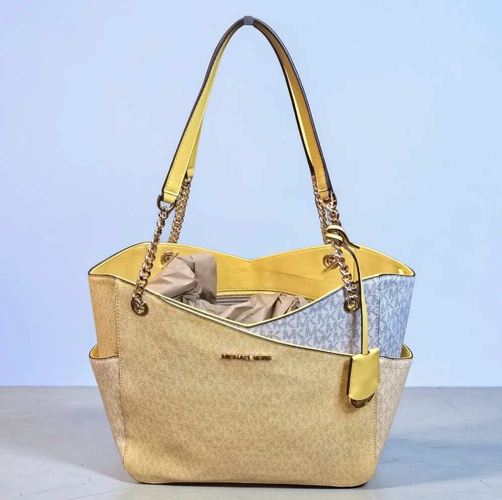 Michael Kors Large Jet Set Travel Tote - Picture 2 of 8